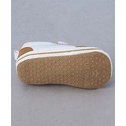Cute Walk by Babyhug Velcro Closure Booties - Brown