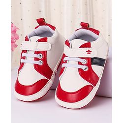 Cute Walk by Babyhug Booties with Velcro Closure - Red