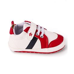 Cute Walk by Babyhug Booties with Velcro Closure - Red