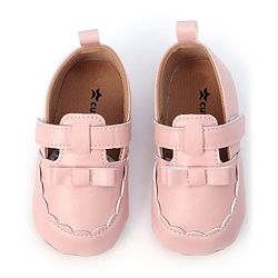 Cute Walk by Babyhug Velcro Closure Booties with Bow Applique -  Pink