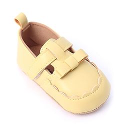 Cute Walk by Babyhug Velcro Closure Booties with Bow Applique -  Pink