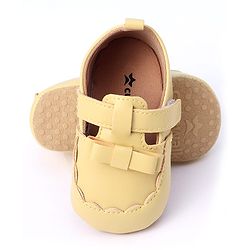 Cute Walk by Babyhug Velcro Closure Booties with Bow Applique -  Pink