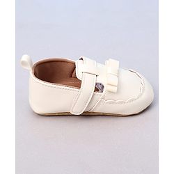 Cute Walk by Babyhug Velcro Closure Booties with Bow Applique -  Pink