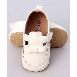 Cute Walk by Babyhug Velcro Closure Booties with Bow Applique -  Pink