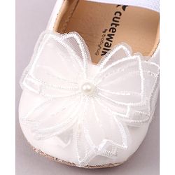 Cute Walk by Babyhug Slip On Booties with Bow Applique - Golden