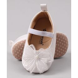 Cute Walk by Babyhug Slip On Booties with Bow Applique - Golden