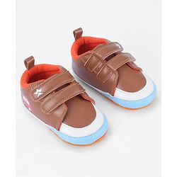 Cute Walk by Babyhug Velcro Closure Booties With Vehicle Print - Navy Blue