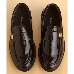 Cute Walk by Babyhug Loafers with Applique - Black