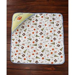 Babyhug Premium Cotton Hooded Wrapper Sports Theme - Cream