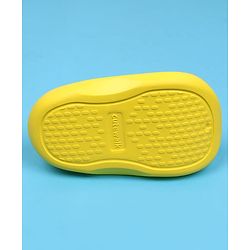 Cute Walk by Babyhug Back Strap Clousre Clogs With Ice Cream Applique - Yellow