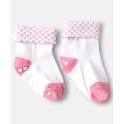 Cute Walk by Babyhug Ankle Length Anti Bacterial Anti Skid Socks with Stripes Pack of 3 - Pink & White