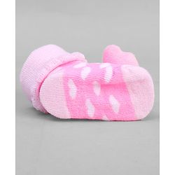 Cute Walk by Babyhug Ankle Length Sock Shoes with Heart Design & Star Applique - Pink