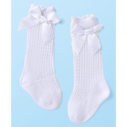 Cute Walk by Babyhug Knit Calf Length Party Socks with Bow Applique & Cable Knit Design - White