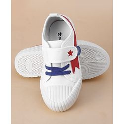 Cute Walk by Babyhug Velcro Closure Casual Shoes - White