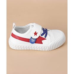 Cute Walk by Babyhug Velcro Closure Casual Shoes - White