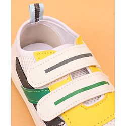 Cute Walk by Babyhug Velcro Closure Colour Block Casual Shoes - Navy Blue