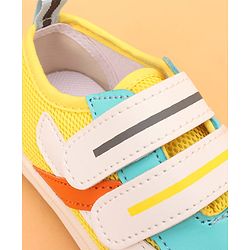 Cute Walk by Babyhug Velcro Closure Colour Block Casual Shoes - Navy Blue
