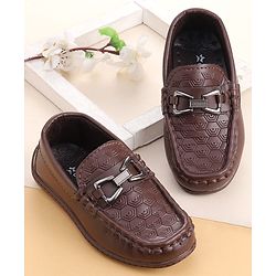 Cute Walk by Babyhug Loafer With Textured Design - Brown