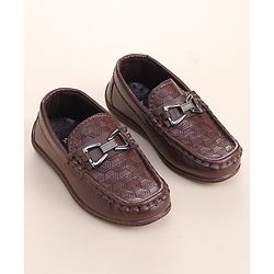 Cute Walk by Babyhug Loafer With Textured Design - Brown