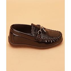 Cute Walk by Babyhug Slip On Solid Loafers - Brown