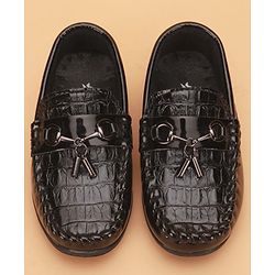 Cute Walk by Babyhug Slip On Solid Loafers - Brown