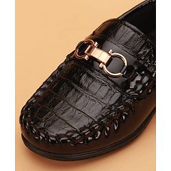 Cute Walk by Babyhug Slip On Solid Loafers with Applique Detailing - White