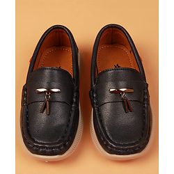 Cute Walk by Babyhug Slip On Solid Coloured Loafers With Applique - Navy Blue