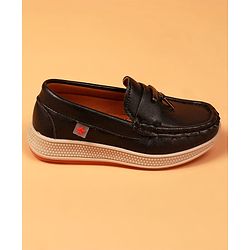 Cute Walk by Babyhug Slip On Solid Coloured Loafers With Applique - Navy Blue