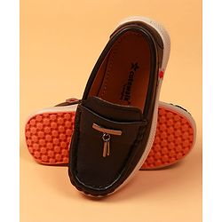 Cute Walk by Babyhug Slip On Solid Coloured Loafers With Applique - Navy Blue