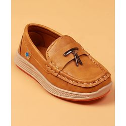 Cute Walk by Babyhug Slip On Solid Coloured Loafers With Applique - Navy Blue