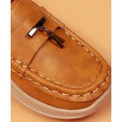 Cute Walk by Babyhug Slip On Solid Coloured Loafers With Applique - Navy Blue