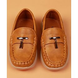 Cute Walk by Babyhug Slip On Solid Coloured Loafers With Applique - Navy Blue