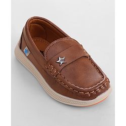 Cute Walk by Babyhug Slip On Solid Coloured Loafers - Brown