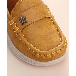 Cute Walk by Babyhug Slip On Solid Coloured Loafers - Black