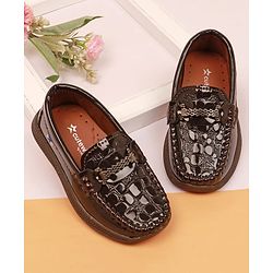 Cute Walk by Babyhug Formal & Party Wear Loafer Shoes - Brown