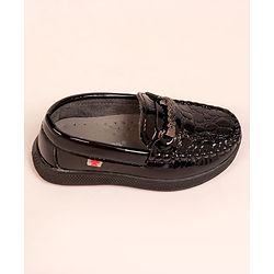 Cute Walk by Babyhug Formal & Party Wear Loafer Shoes - Brown
