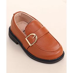 Cute Walk by Babyhug Slip On Solid Coloured Loafers - Black