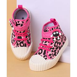 Cute Walk By Babyhug Casual Shoes with Velcro Closure Canvas & Animal Print - Pink