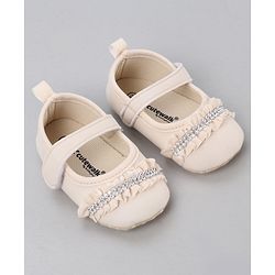 Cute Walk by Babyhug Velcro Closure Booties With Frills & Embellishments - Pink
