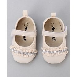 Cute Walk by Babyhug Velcro Closure Booties With Frills & Embellishments - Pink