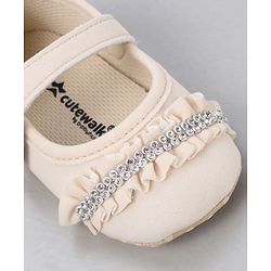 Cute Walk by Babyhug Velcro Closure Booties With Frills & Embellishments - Pink
