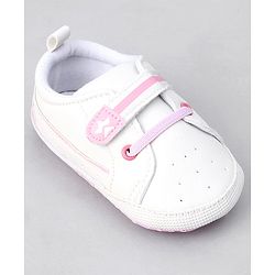 Cute Walk by Babyhug Solid Booties with Velcro Closure - White & Pink