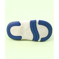 Cute Walk By Babyhug Velcro Closure Sandals With Boat Patch - Blue