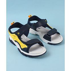 Cute Walk by Babyhug Velcro Closure Sandals - Black
