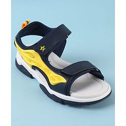 Cute Walk by Babyhug Velcro Closure Sandals - Black