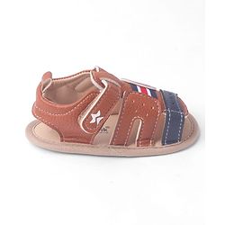 Cute Walk by Babyhug Booties With Velcro Closure - White