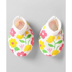 Babyhug 100% Cotton Knit Cap Mittens & Booties Set with Floral Print White - Circumference 29 cm