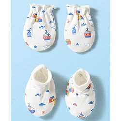 Babyhug 100% Cotton Knit Mittens & Booties With Nautical Print - Offwhite