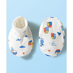 Babyhug 100% Cotton Knit Mittens & Booties With Nautical Print - Offwhite