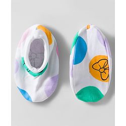 Babyhug Disney Interlock Knit Cap Mittens & Booties With Minnie Mouse Graphics White - Diameter 10 cm